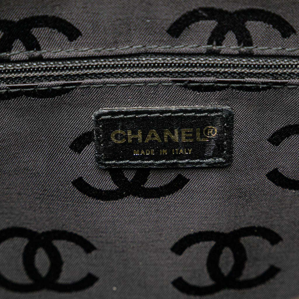Chanel CC Wild Stitch Lambskin Handbag (SHG-SgvNml)
