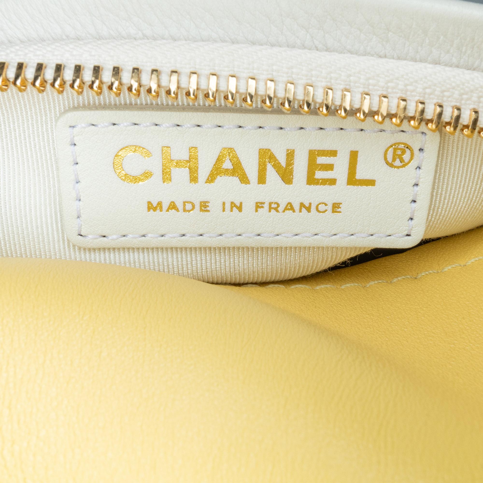 Chanel Calfskin Coco Beach Ball Bag (SHG-OiUAww)