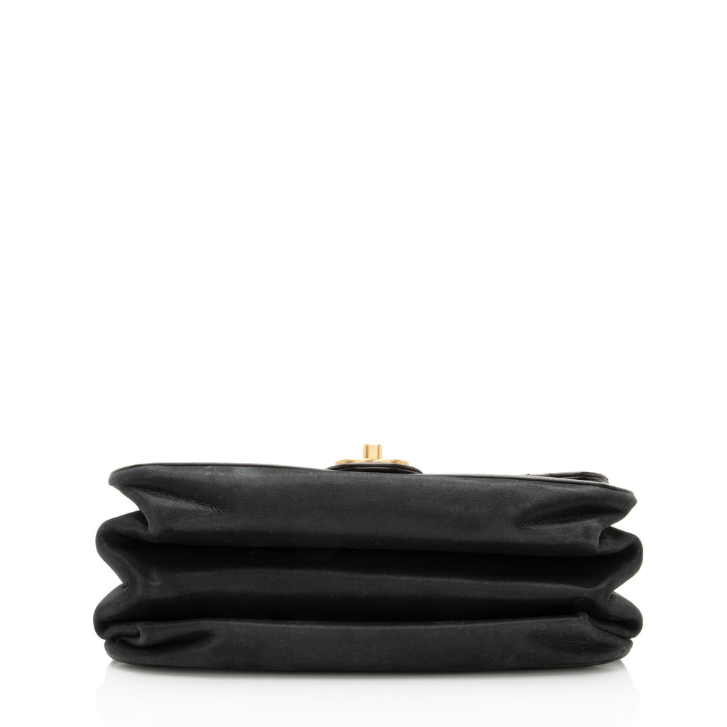 Chanel Calfskin Straight Line Small Flap Bag (SHF-6VRqD4)