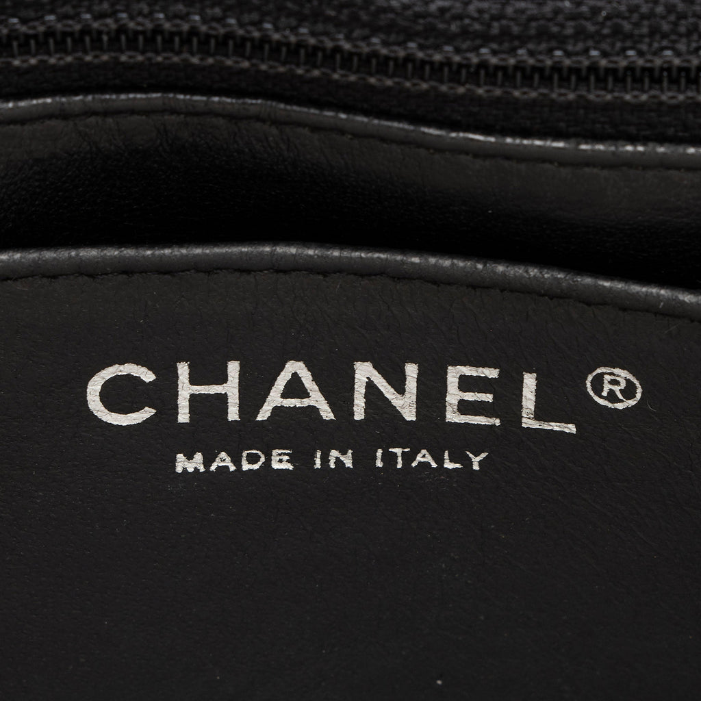 Chanel Caviar Leather Classic Maxi Single Flap Bag
