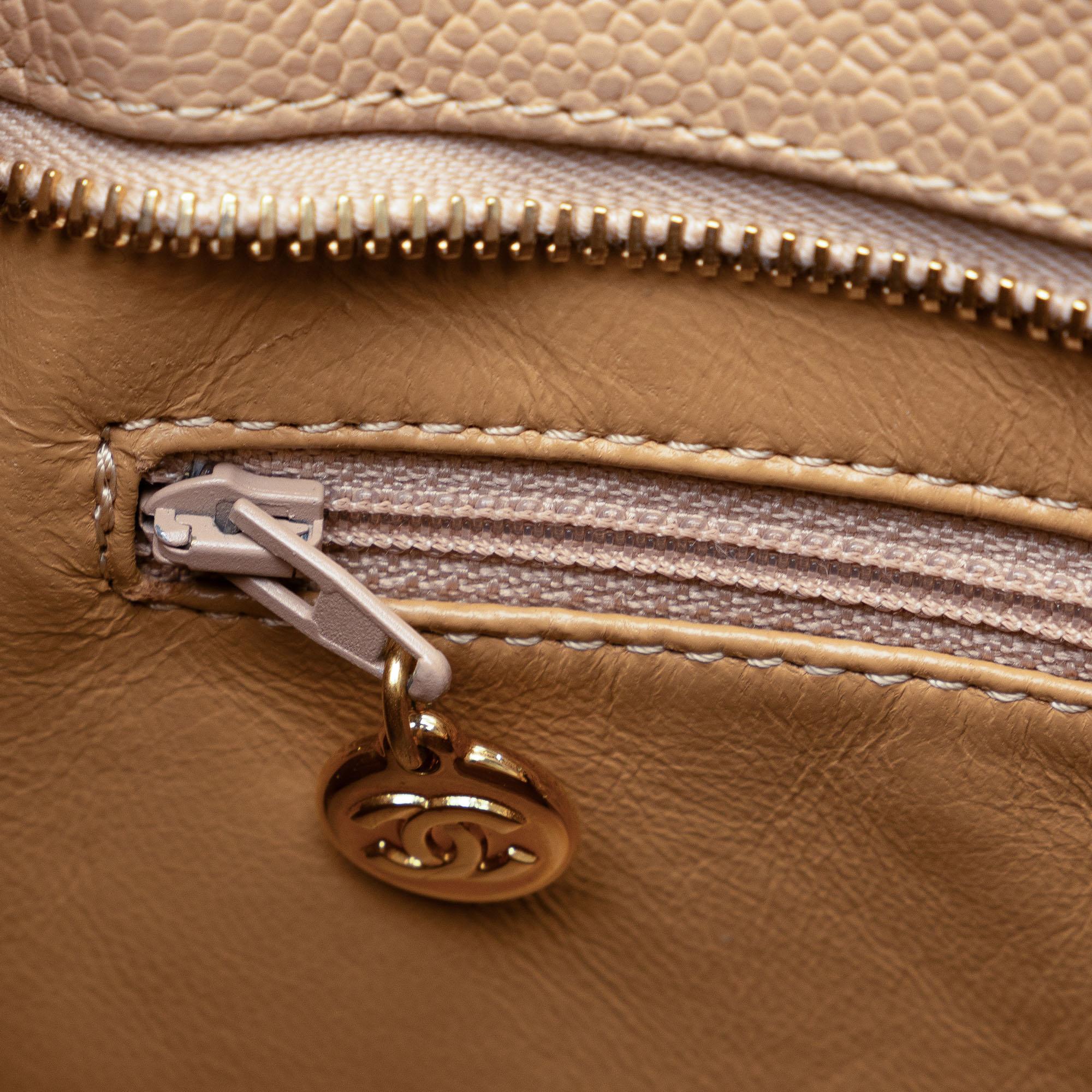 Chanel Caviar Medallion Tote (SHG-KPnZ58)