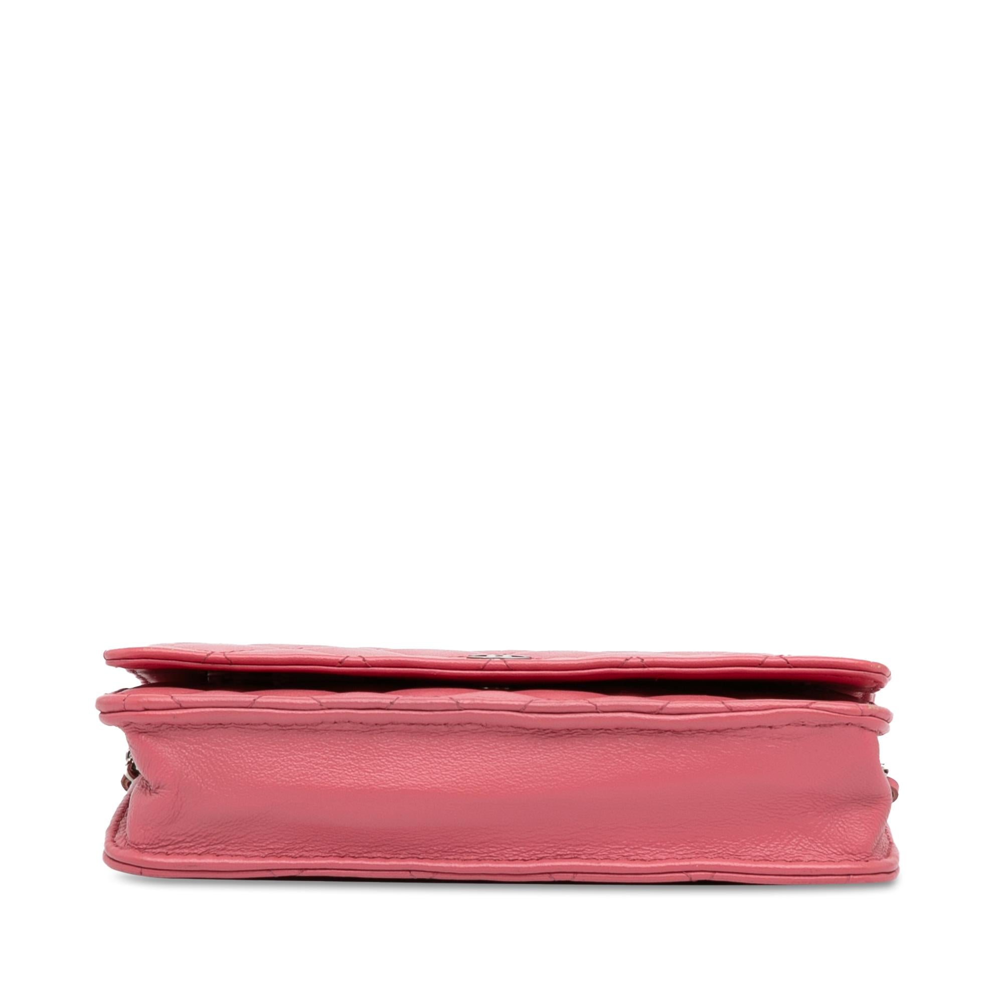 Chanel Classic Lambskin Wallet on Chain (SHG-oopfuU)