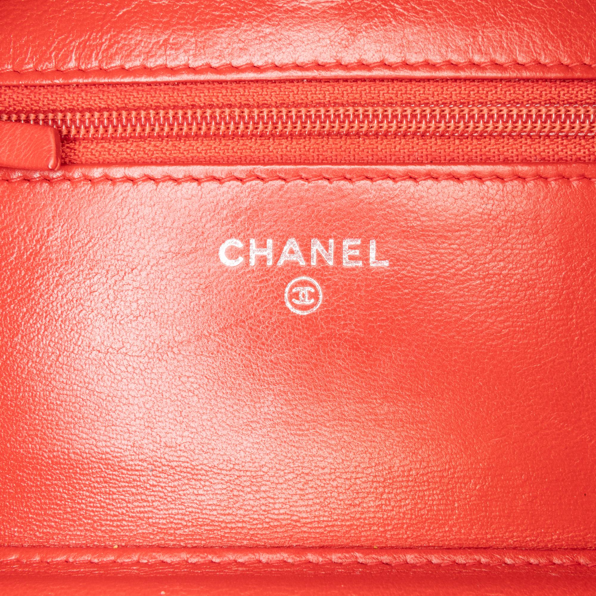 Chanel Classic Lambskin Wallet on Chain
