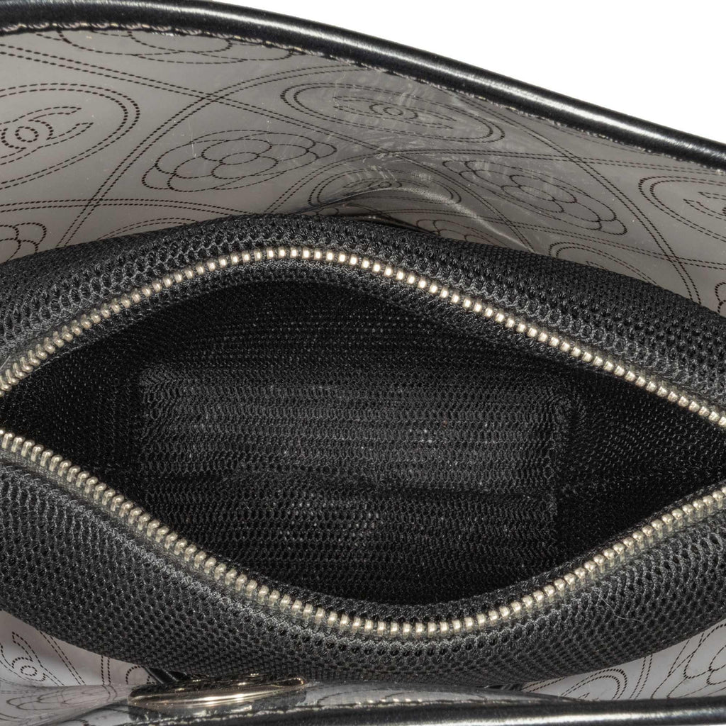Chanel Crumpled Calfskin PVC Camellia Bucket (SHG-MQacNp)