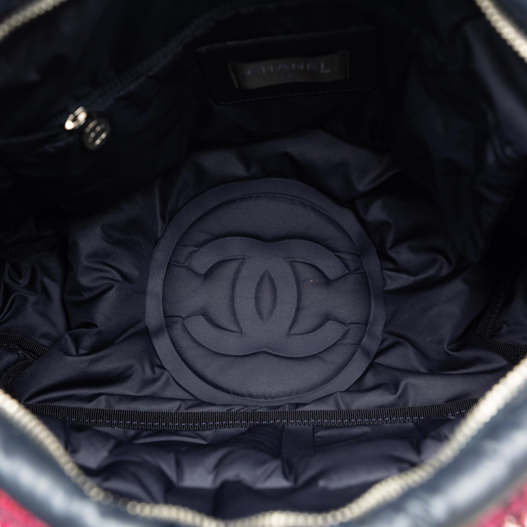 Chanel Doudoune Crossbody Bag (SHG-xAJIJX)