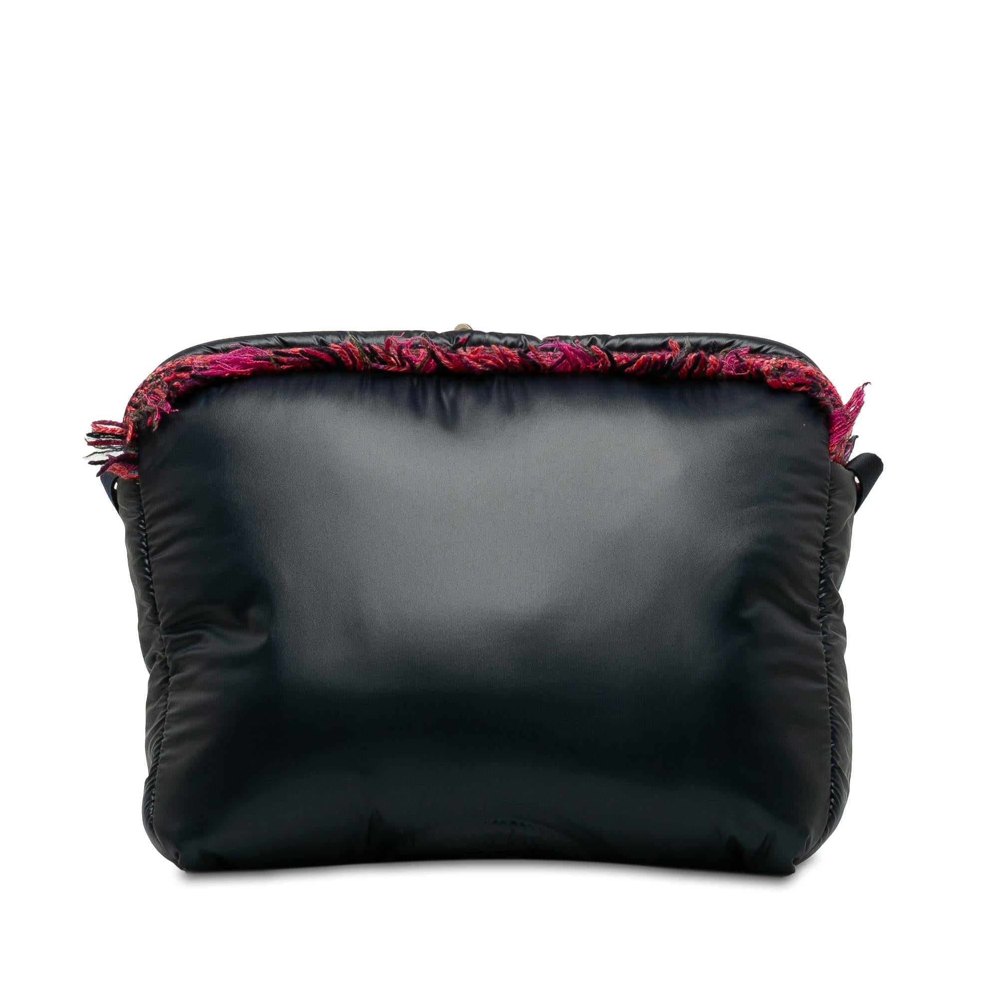 Chanel Doudoune Crossbody Bag (SHG-7ROZxM)