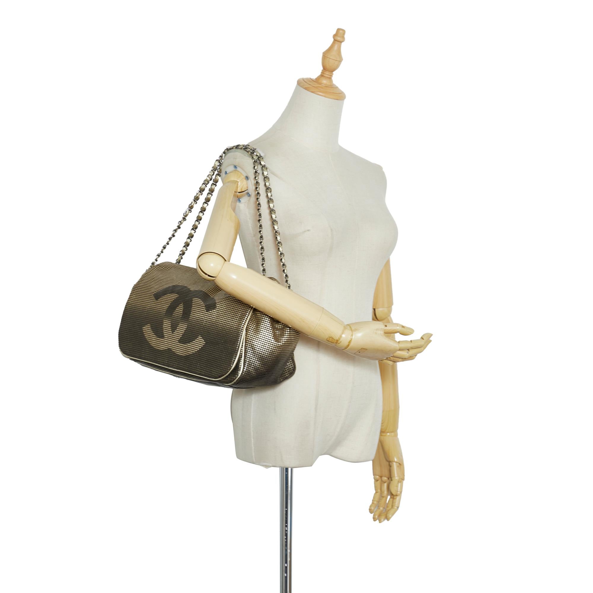 Chanel Hollywood Accordion Shoulder Bag (SHG-uatt1Z)