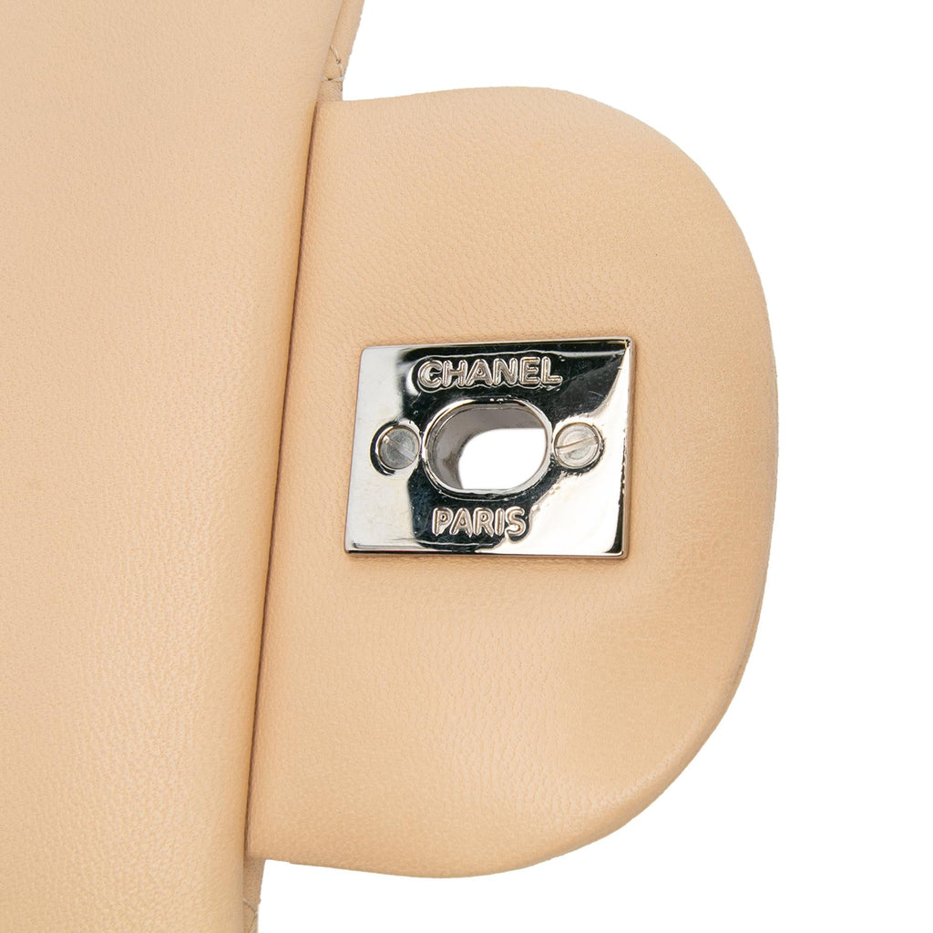 Chanel Jumbo Classic Lambskin Double Flap