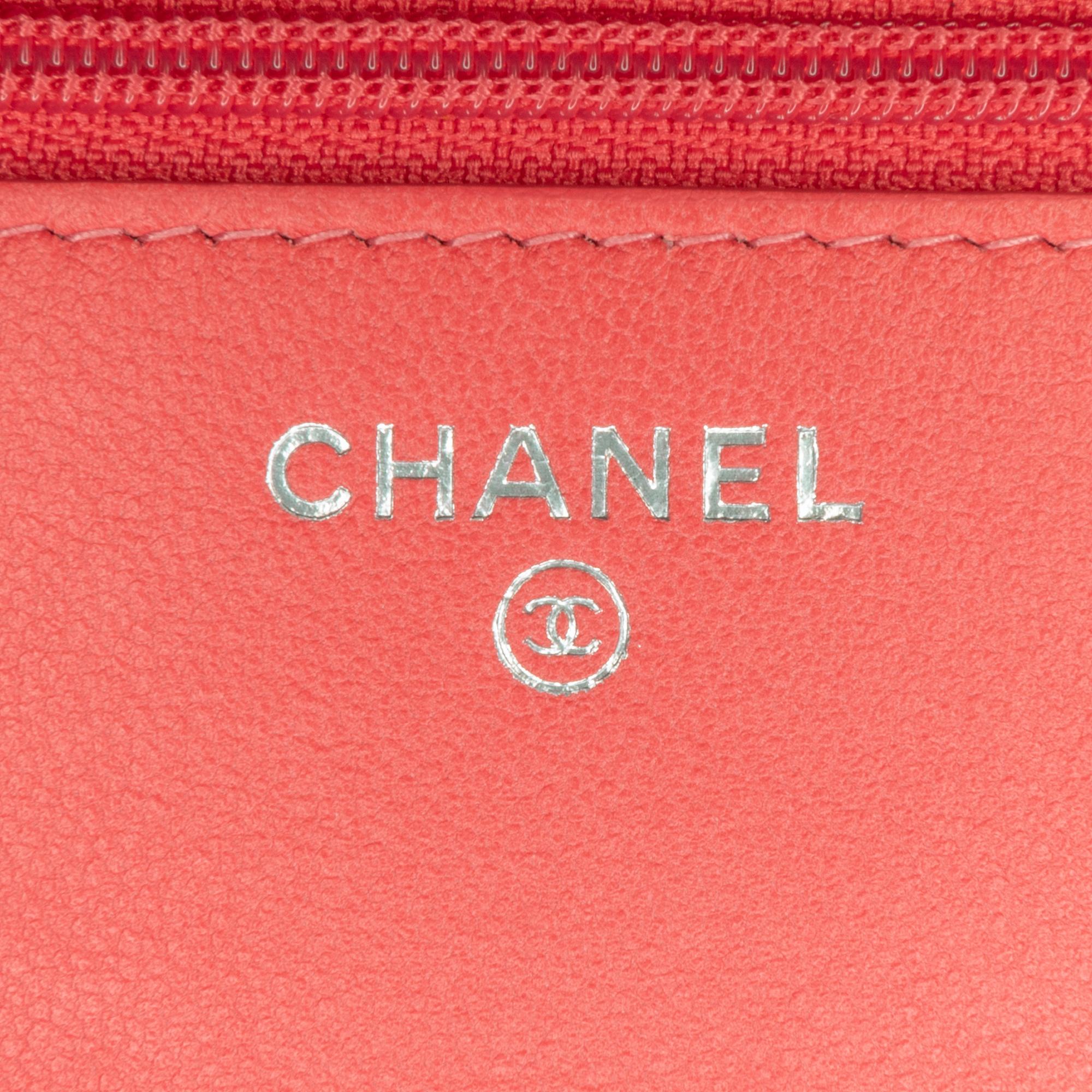 Chanel Lambskin Color Pop CC Wallet On Chain (SHG-pah7rE)