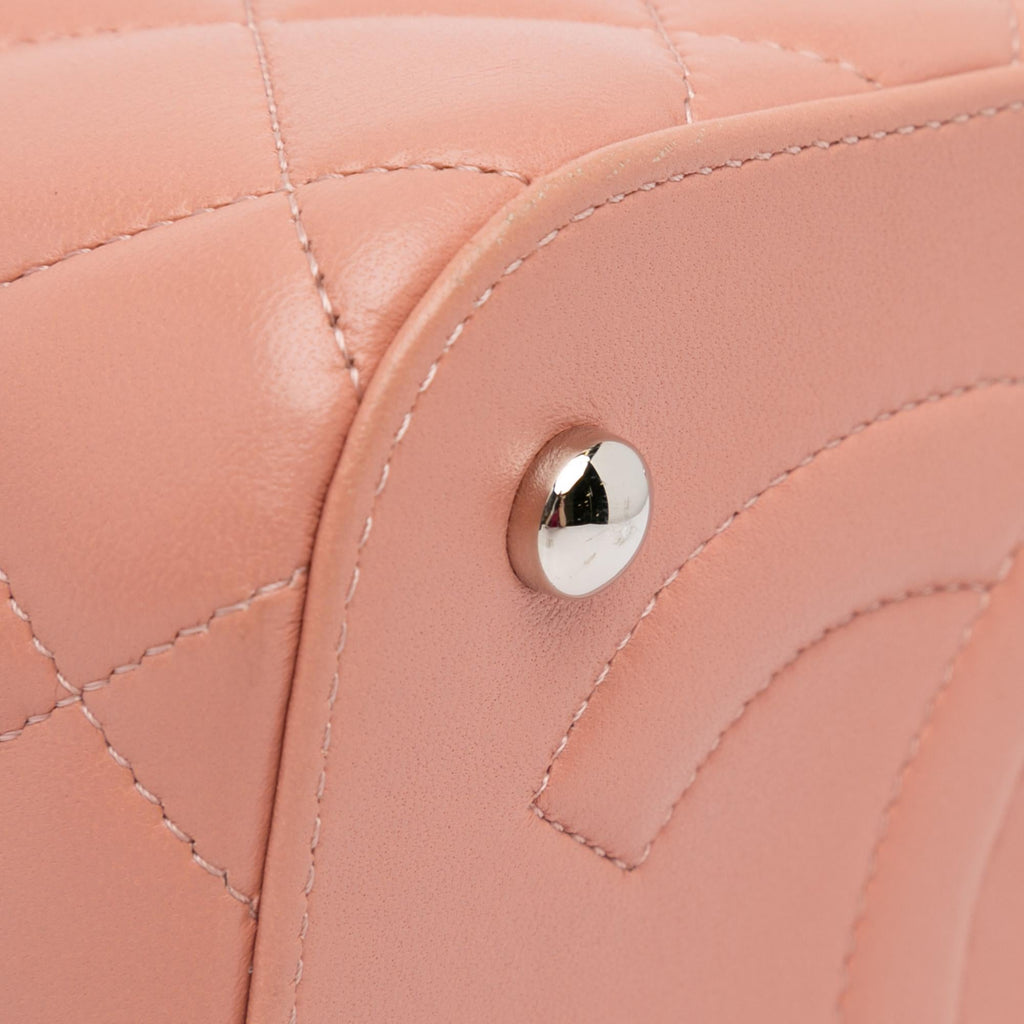 Chanel Lambskin Top Handle Vanity Case with Chain (SHG-hnAAMY)