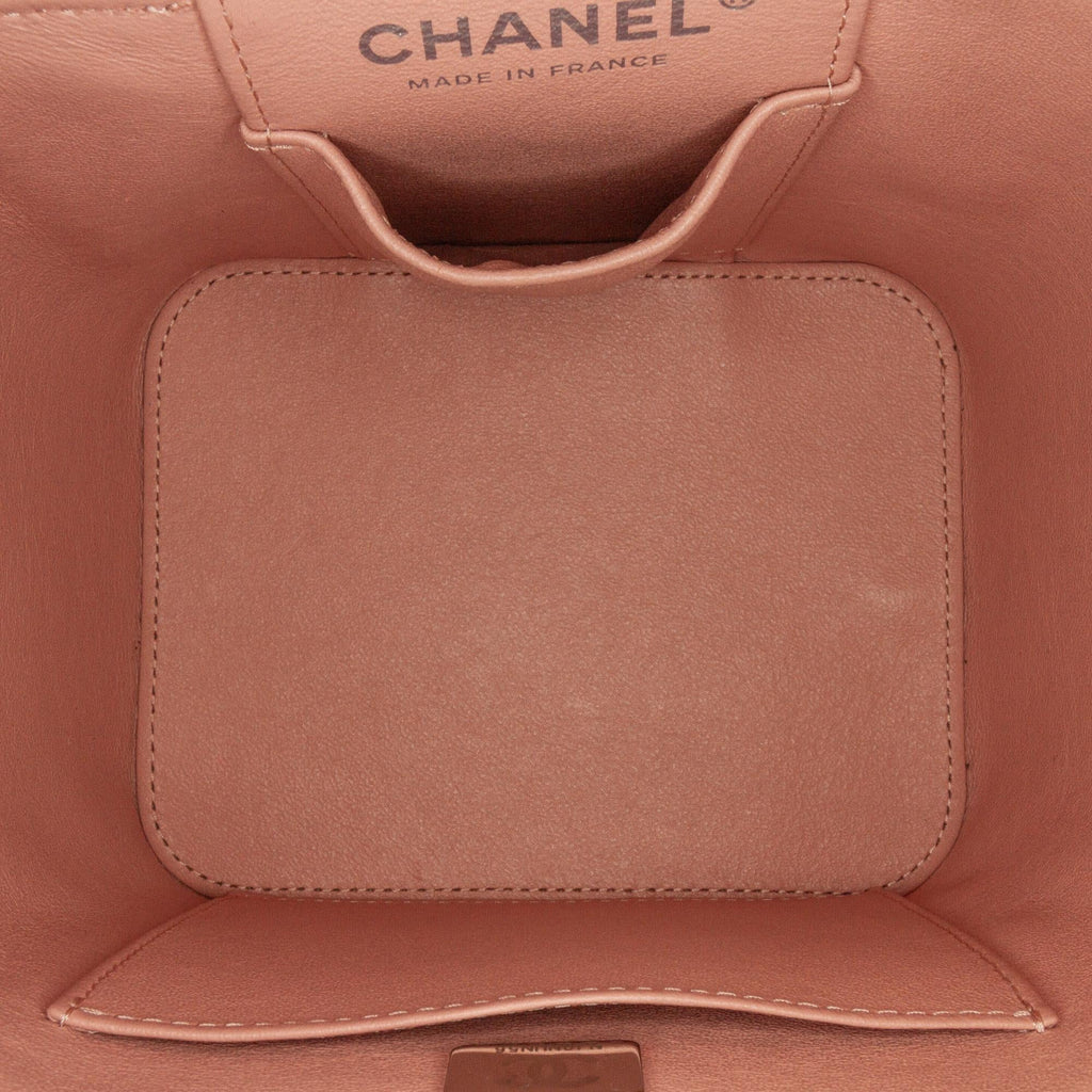 Chanel Lambskin Top Handle Vanity Case with Chain (SHG-K2wZoF)