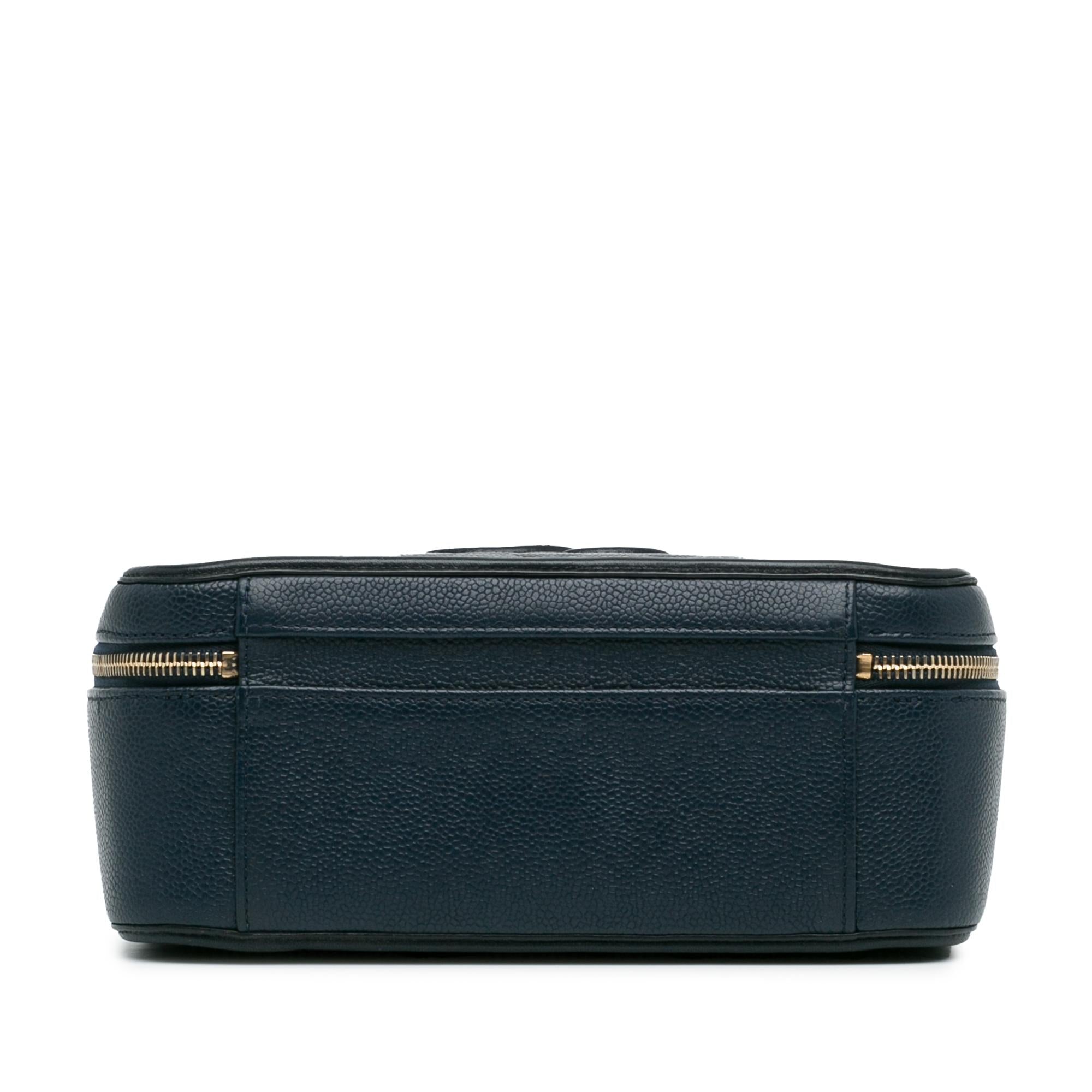 Chanel Large Caviar CC Filigree Vanity Case (SHG-JUihwi)