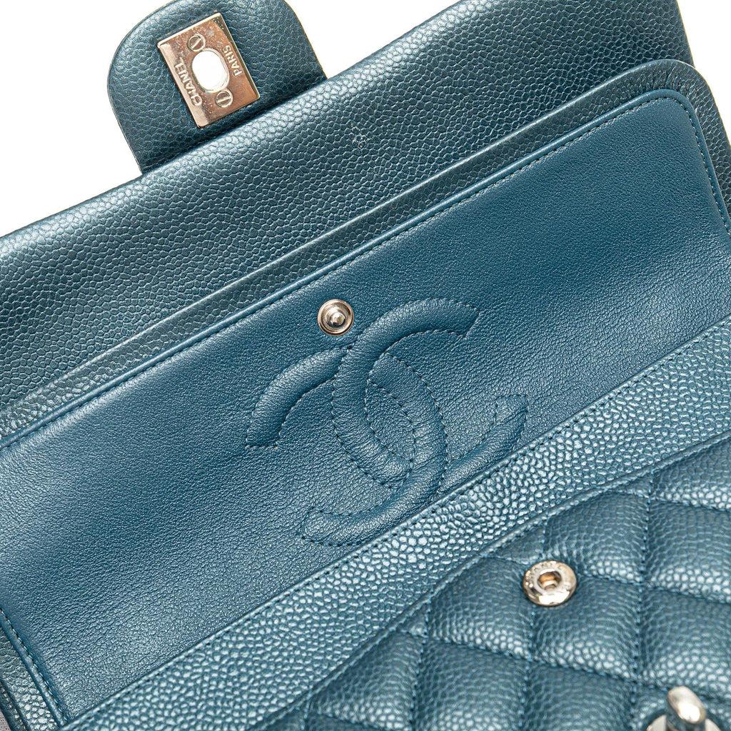 Chanel Medium Classic Caviar Double Flap (SHG-GyoJMX)
