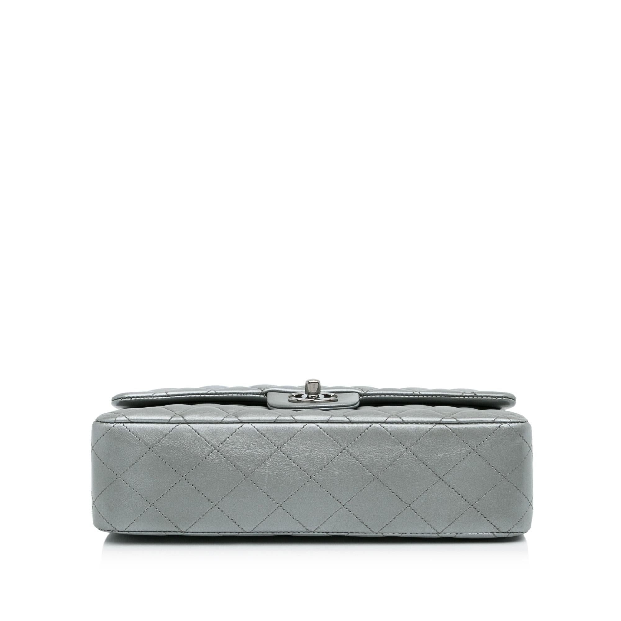 Chanel Medium Classic Lambskin Double Flap (SHG-W9RPF1)