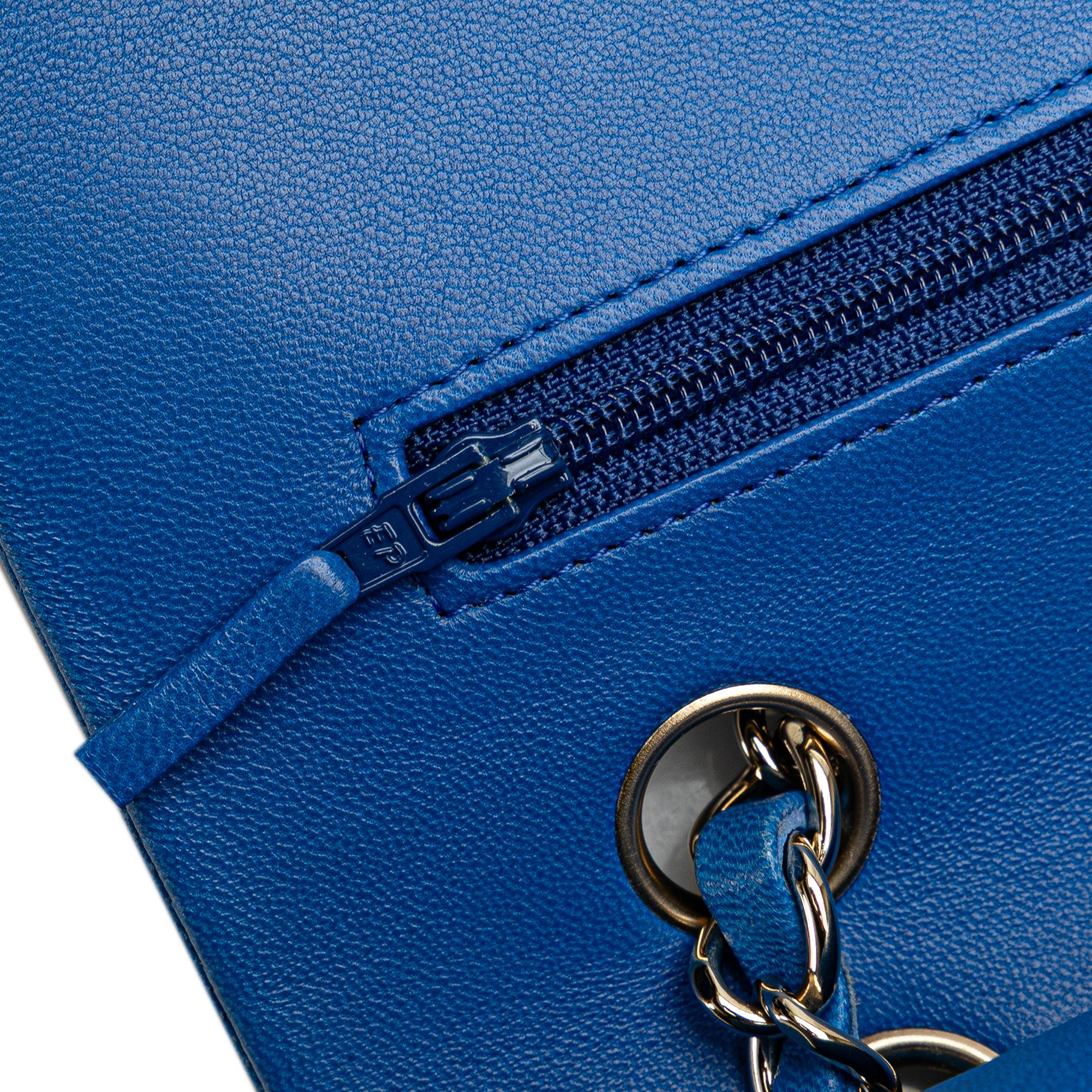 Chanel Medium Classic Lambskin Double Flap (SHG-HyZFBE)