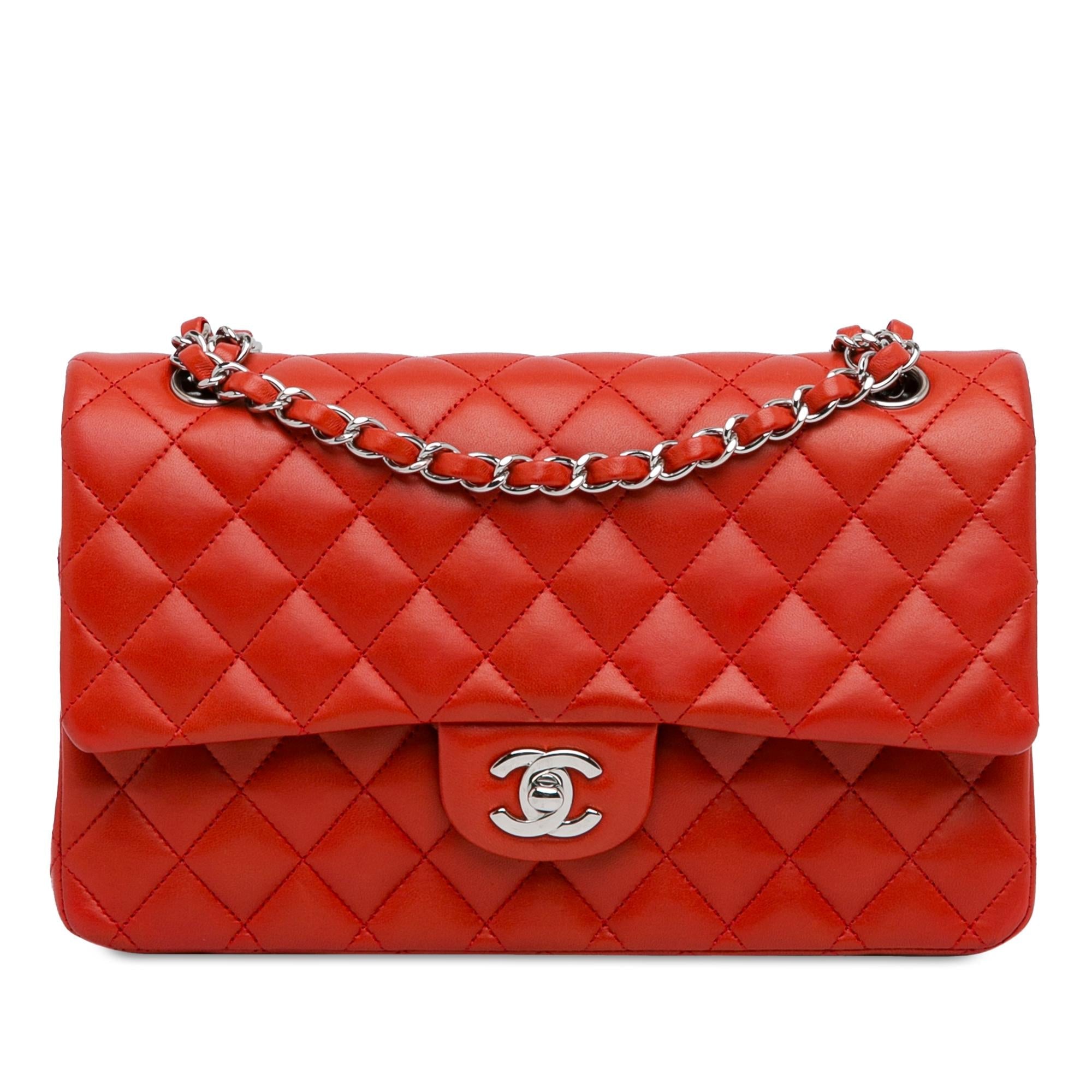 Chanel Medium Classic Lambskin Double Flap (SHG-hCviYB)