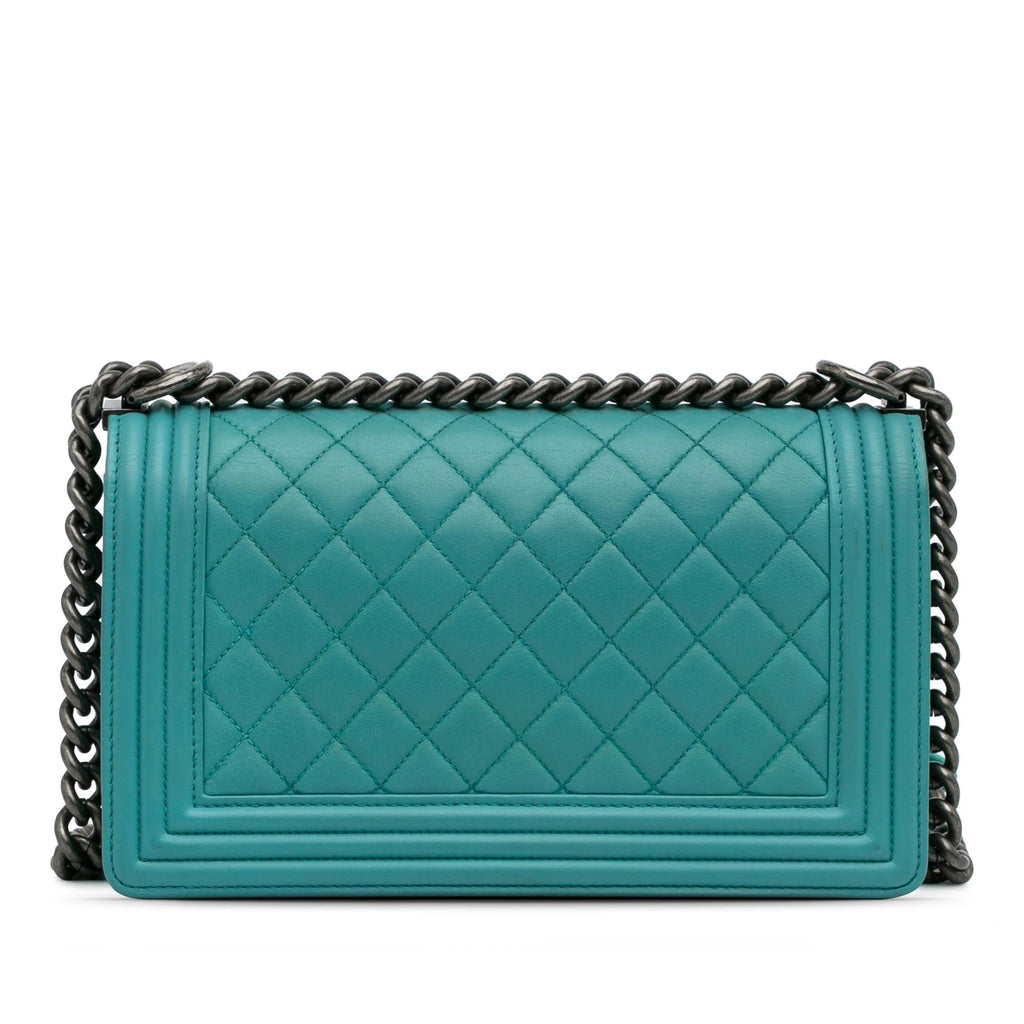 Chanel Medium Lambskin Boy Flap Bag (SHG-CQzfDs)