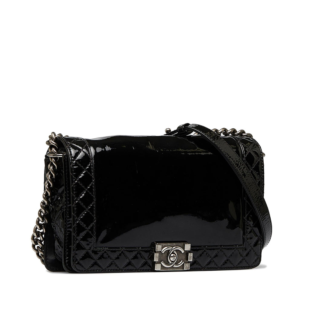 Chanel Medium Patent Reverso Boy Flap (SHG-BSgc9J)