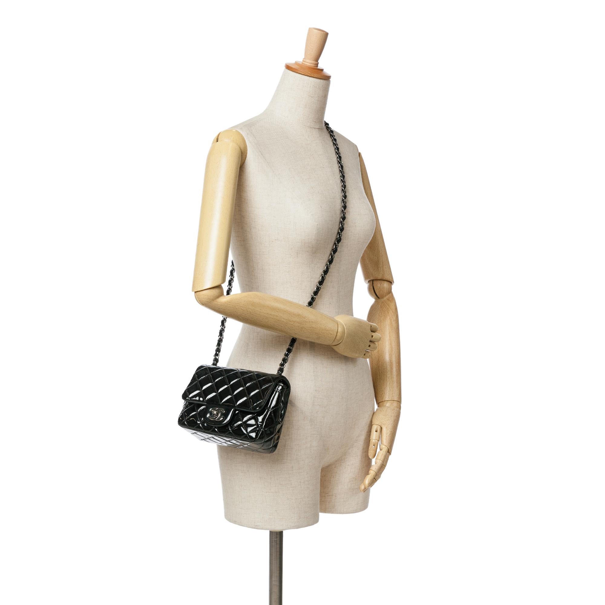 Chanel Mini Square Classic Patent Single Flap (SHG-MhyuAt)