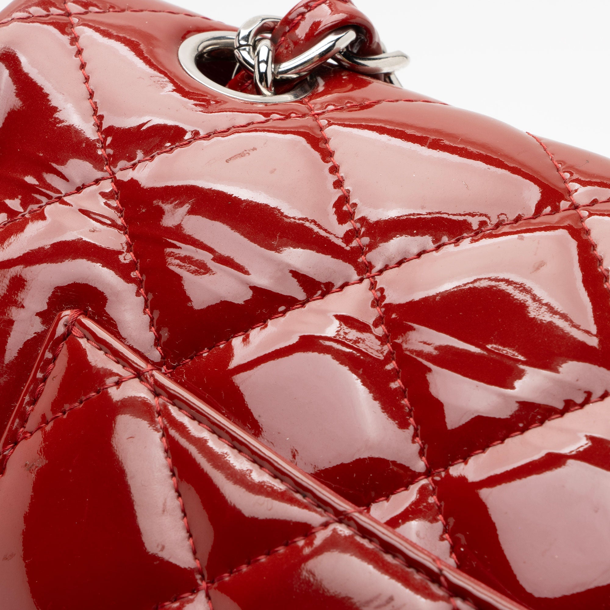 Chanel Patent Leather Classic Jumbo Double Flap Bag (SHF-Sit8OS)