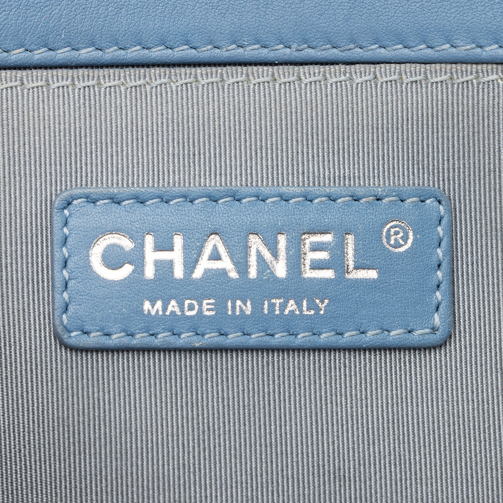 Chanel Patent Leather Old Medium Boy Bag (SHF-23614)