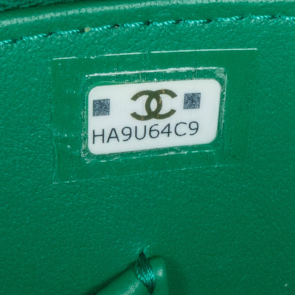 Chanel Quilted Lambskin Afternoon Tea Vanity Case with Chain