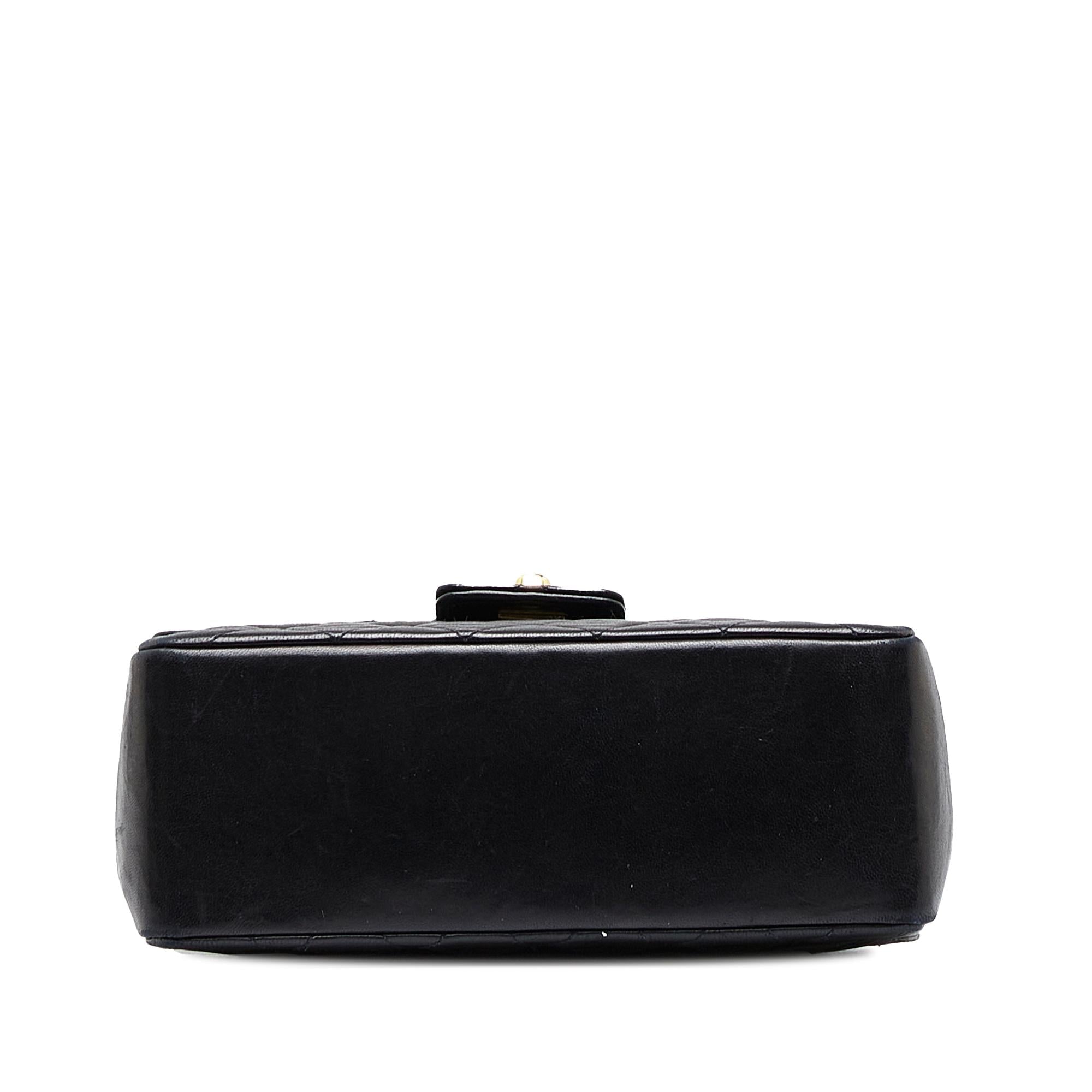 Chanel Small Lambskin Kelly Top Handle Bag (SHG-LKG1nz)