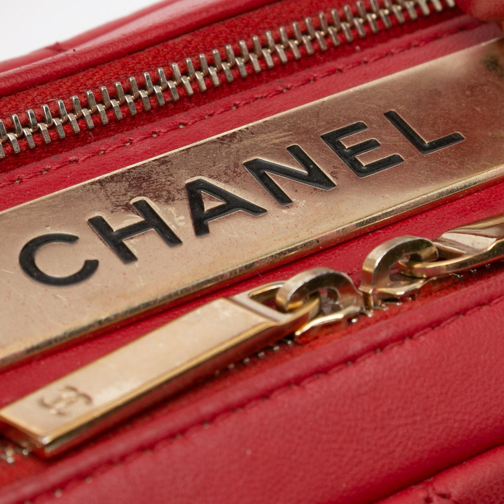 Chanel Small Lambskin Trendy CC Bowling (SHG-lOYrMx)
