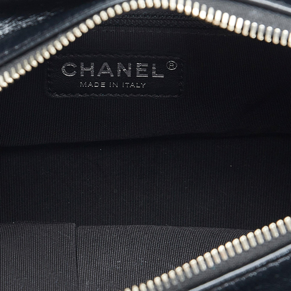 Chanel Small Painted Knit Gabrielle Crossbody Bag (SHG-o8pm25)