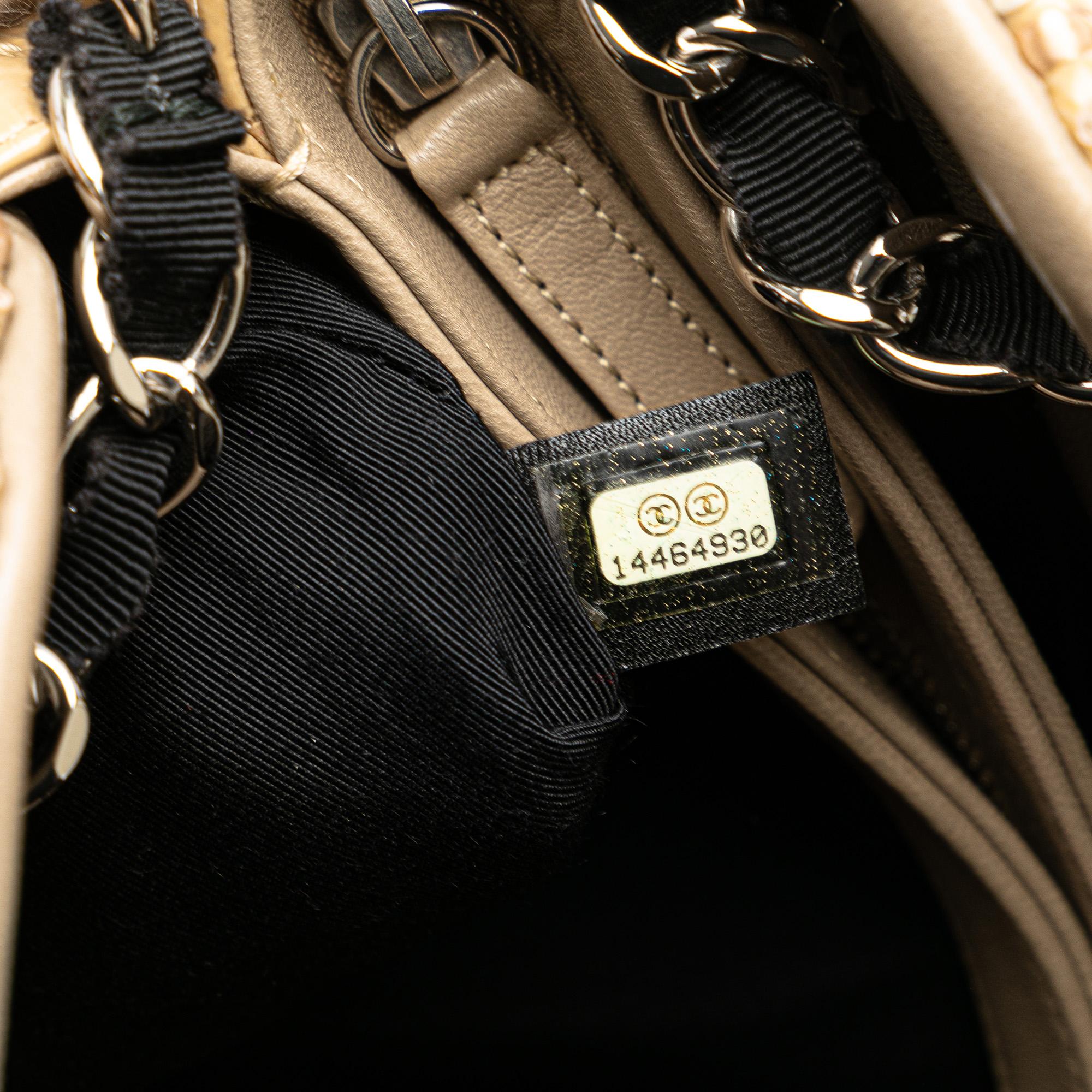 Chanel Small Patent Stitch Just Mademoiselle Bowling Bag (SHG-GjxVAH)