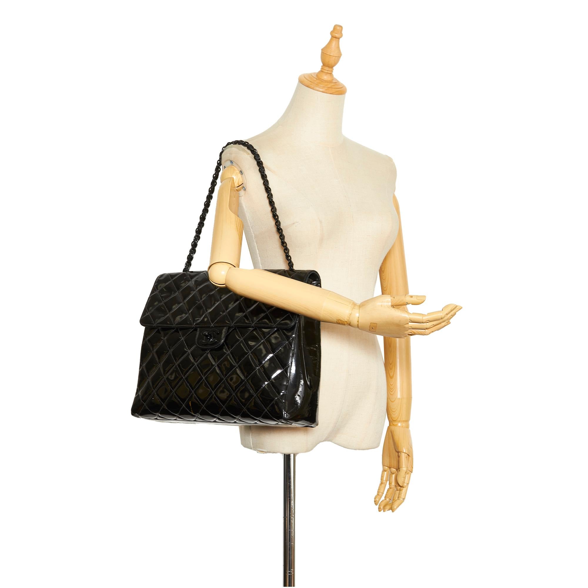 Chanel So Black Matelasse Patent Leather Single Flap Bag (SHG-6IHvZr)