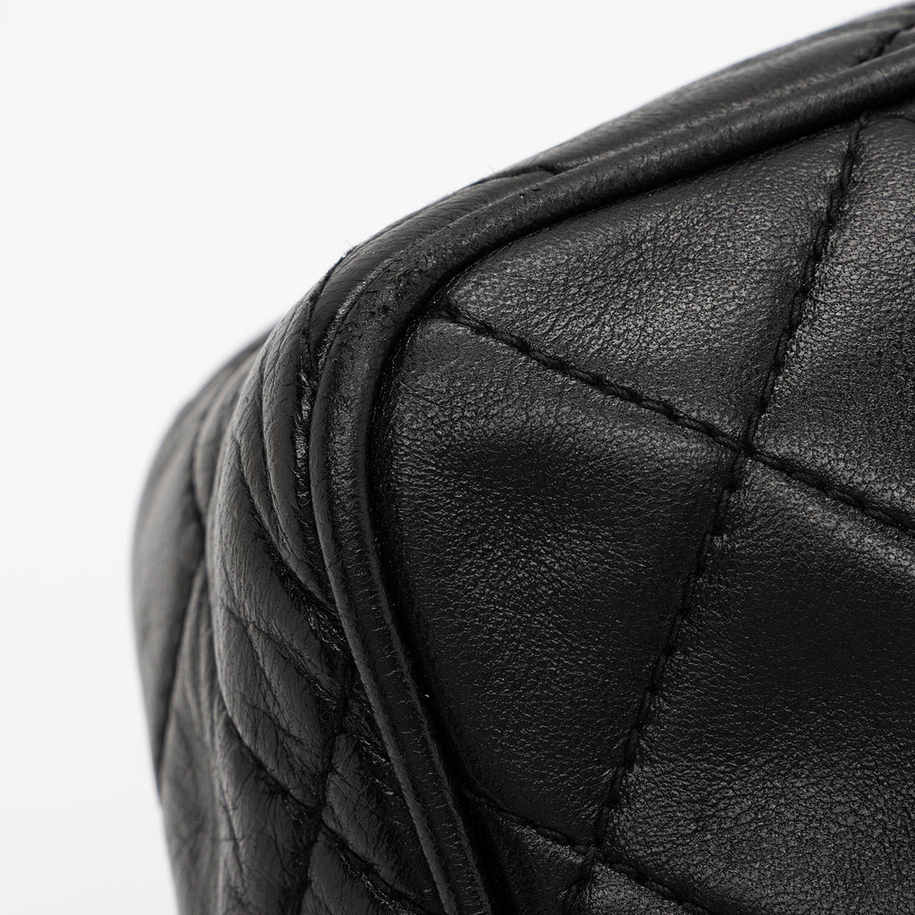 Chanel Vintage Lambskin Pocket Tassel Camera Bag (SHF-GQMWFS)