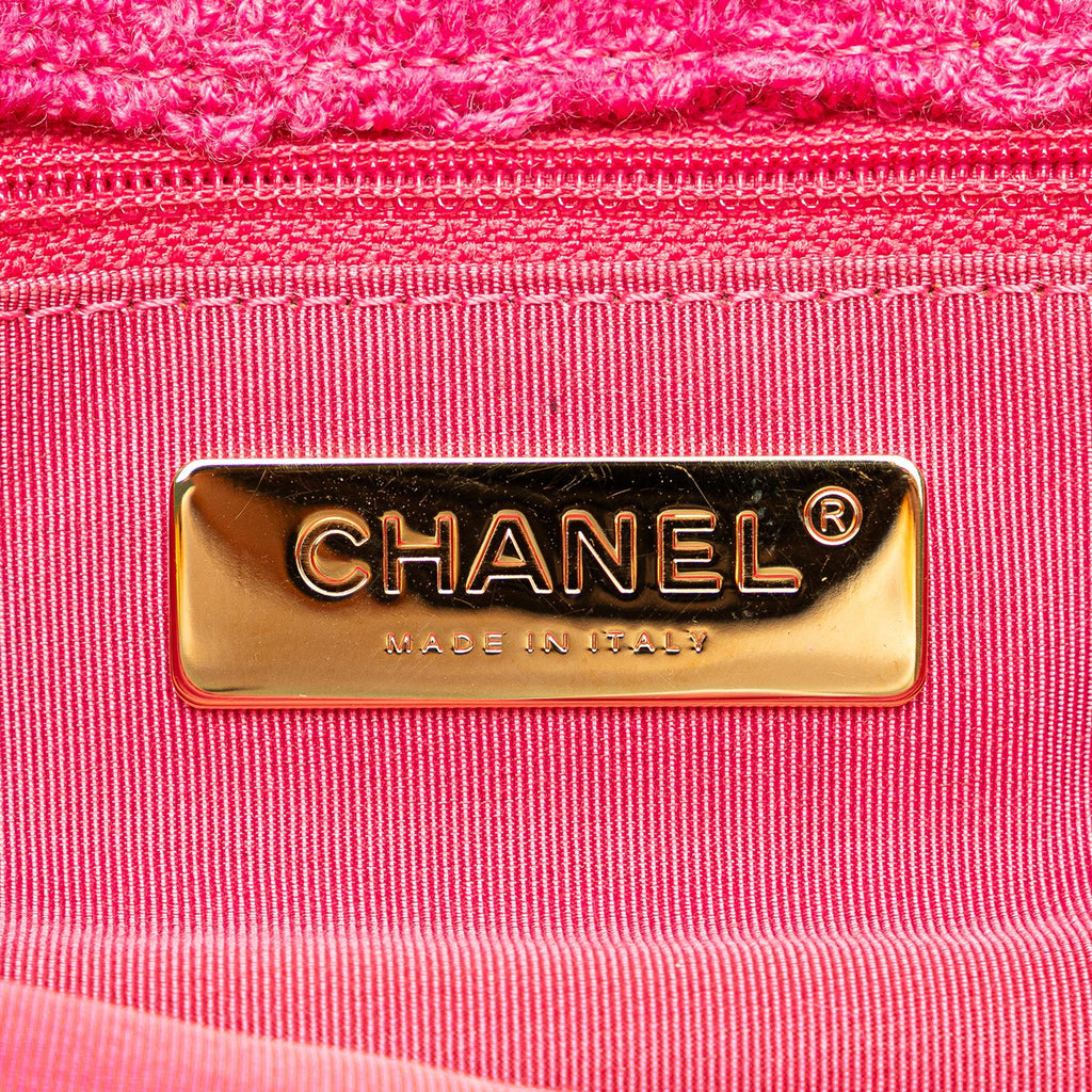 Chanel Wool Tweed Giant Logo Flap (SHG-pB1hNA)