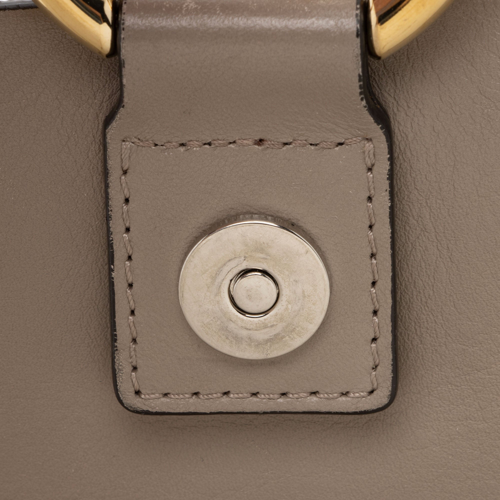 Chloe Calfskin Suede Faye Medium Shoulder Bag (SHF-Jb7npx)