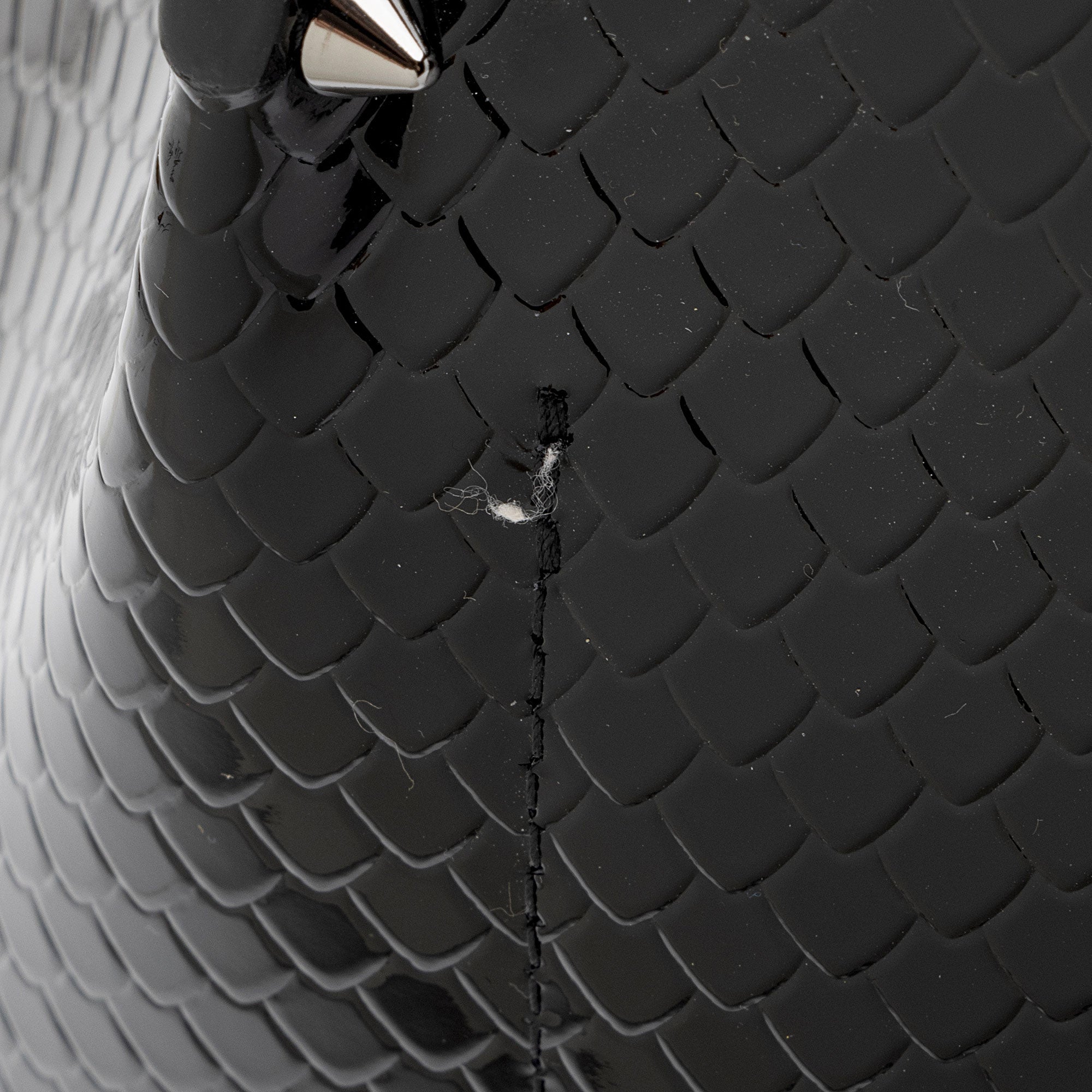 Christian Louboutin Snake Embossed Patent Leather Cabarock Large Tote (SHF-qLc4OG)