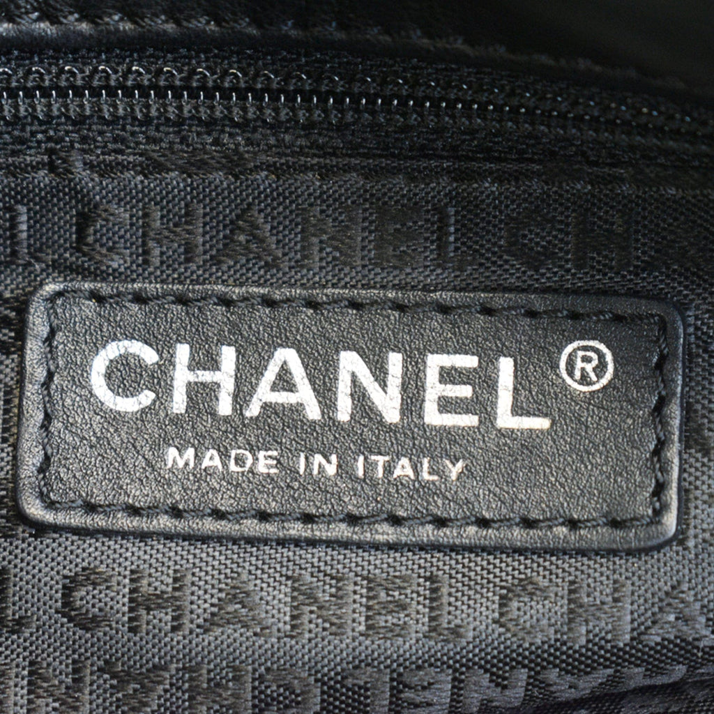 CHANEL Double Foldover Twist Closure Smooth Lambskin Tote Bag Black