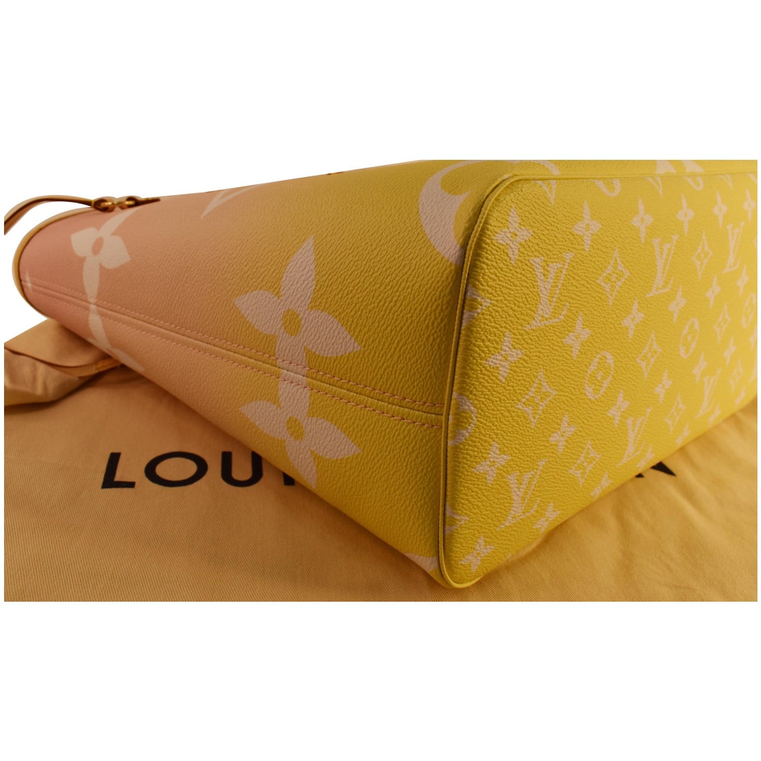 LOUIS VUITTON Neverfull MM Pool Monogram Giant Tote Shoulder Bag Light Pink