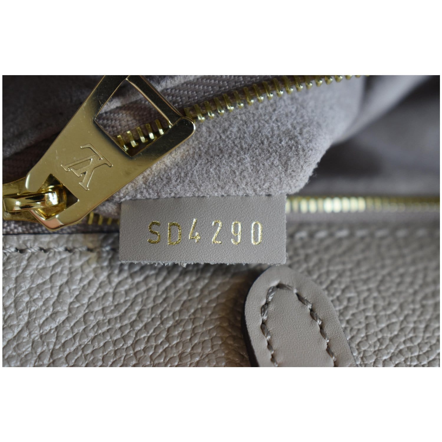 LOUIS VUITTON Onthego MM Monogram Empreinte Shoulder Bag Tourterelle