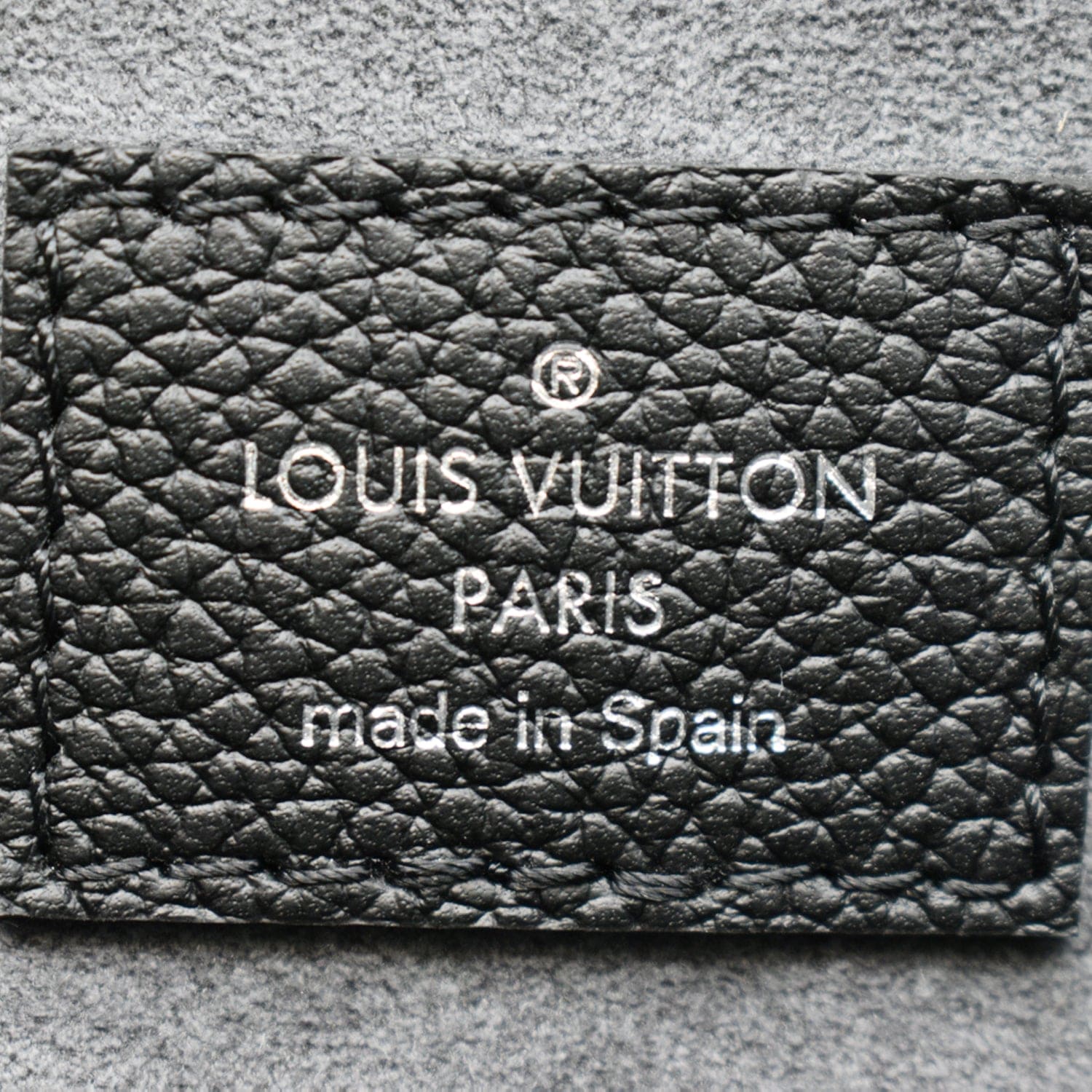 LOUIS VUITTON Beaubourg Mahina Leather Hobo Shoulder Bag Black