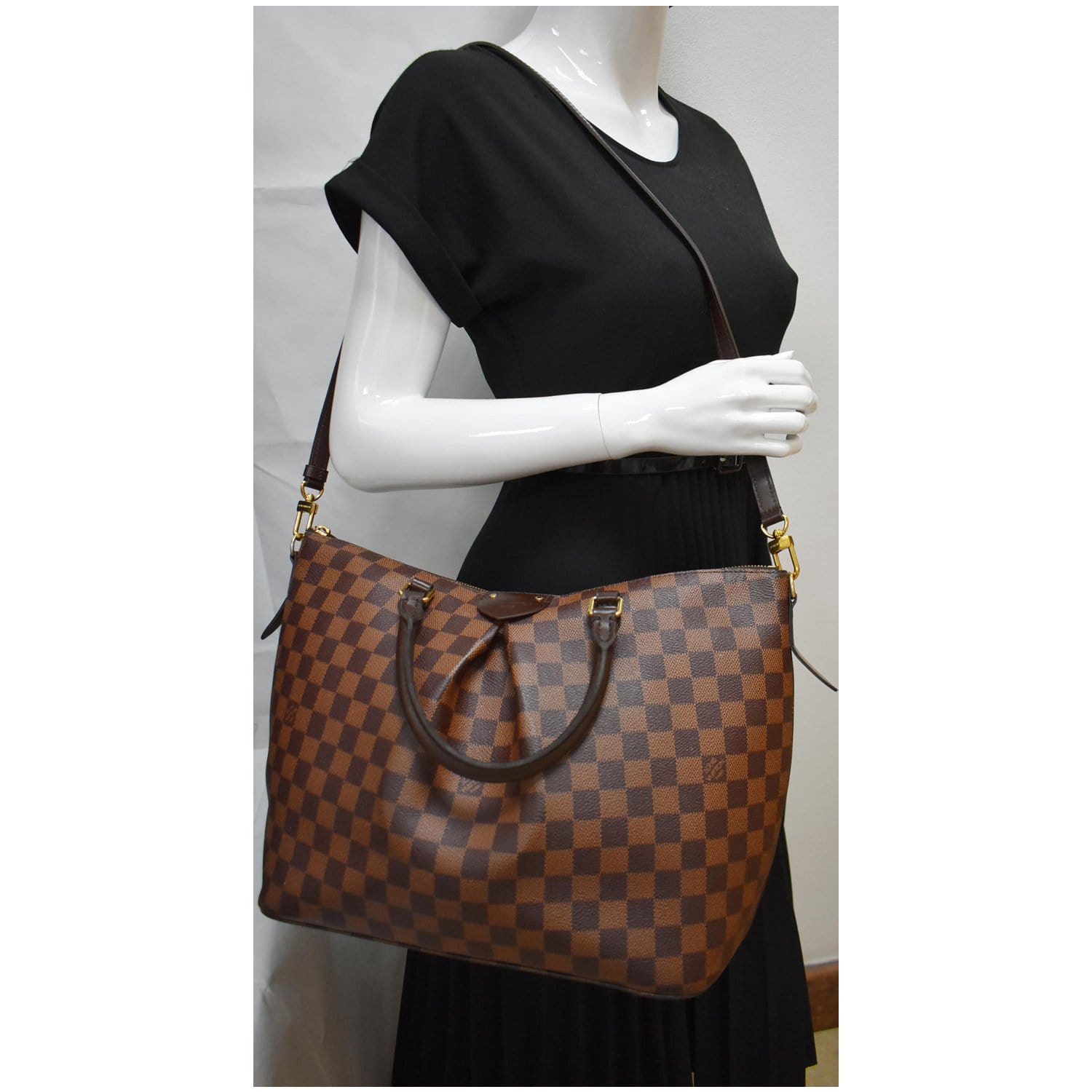 LOUIS VUITTON Siena MM Damier Ebene Shoulder Bag Brown