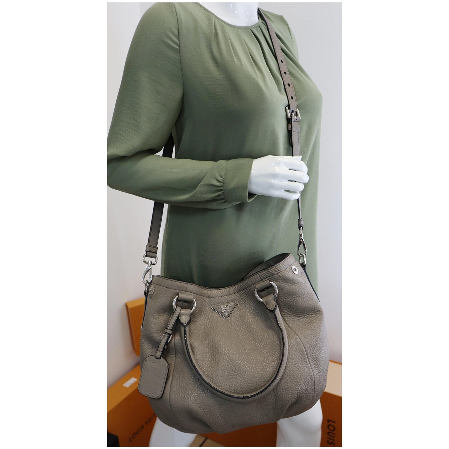 PRADA Vitello Daino Leather Tote Crossbody Bag Taupe BN2792
