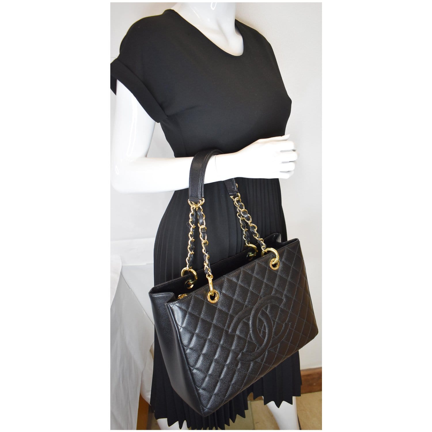 CHANEL Grand Shopping GST Caviar Leather Tote Bag Black
