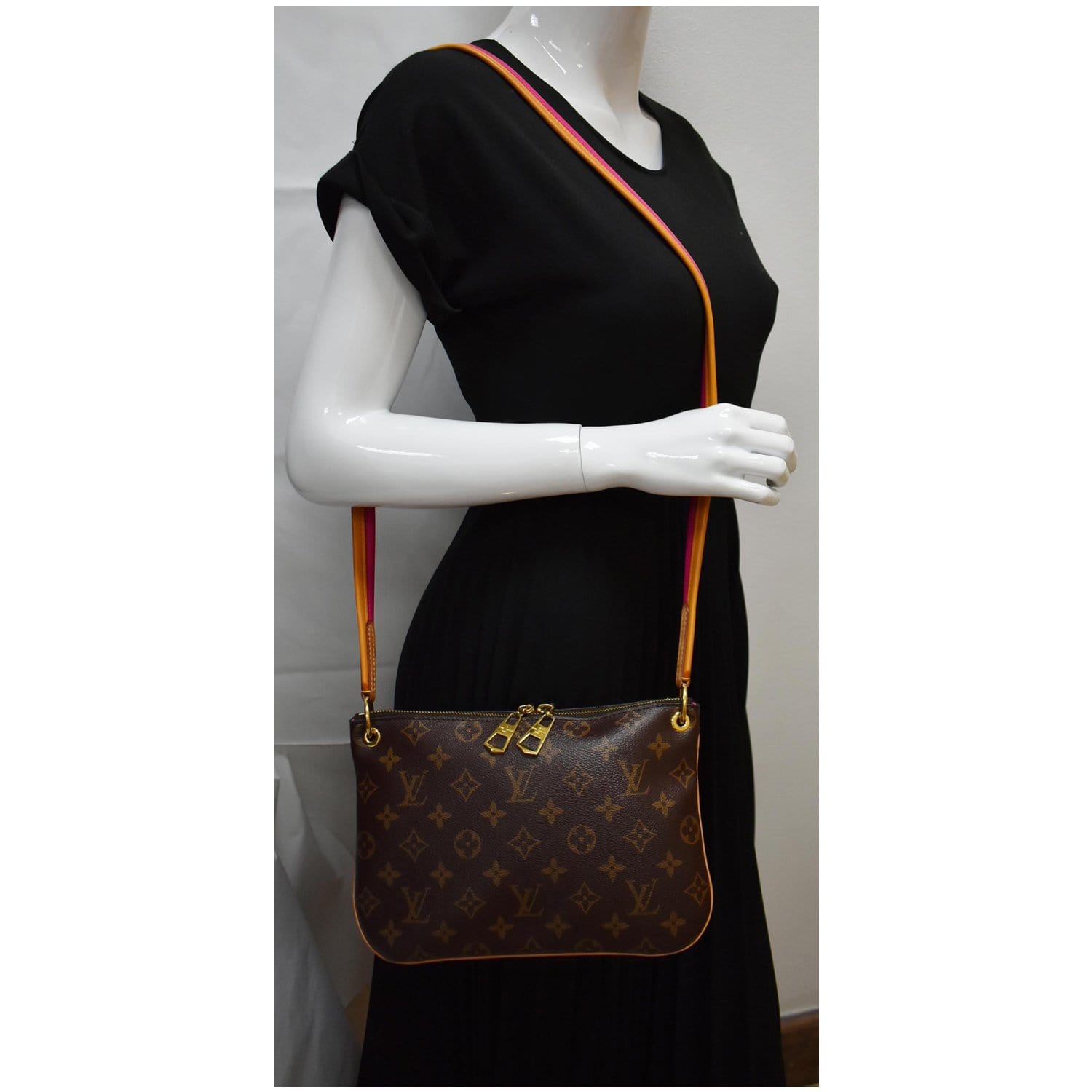 LOUIS VUITTON Lorette Monogram Canvas Shoulder Bag Brown