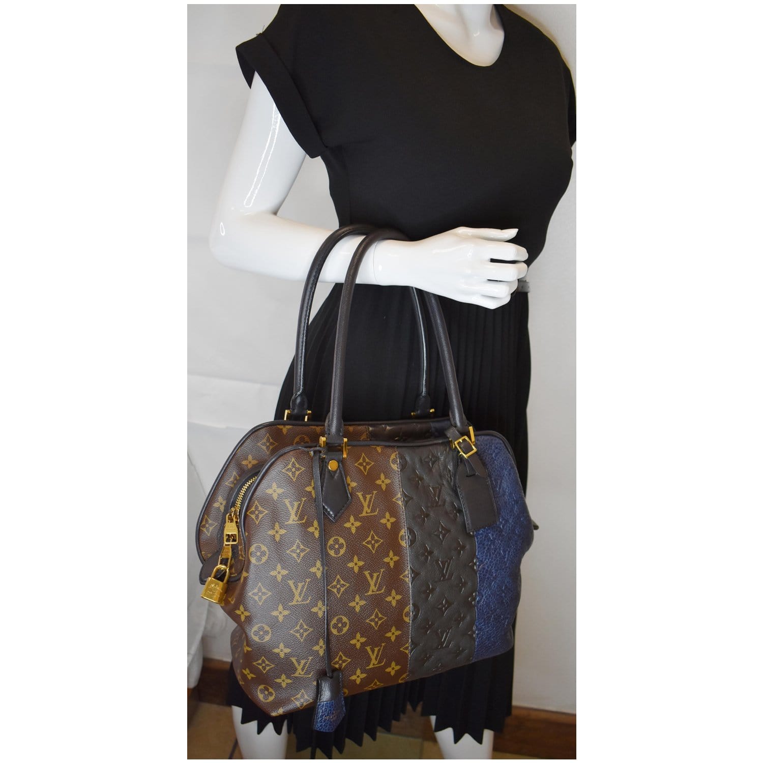 LOUIS VUITTON Blocks Stripes Monogram Leather Tote Bag Tri-Color
