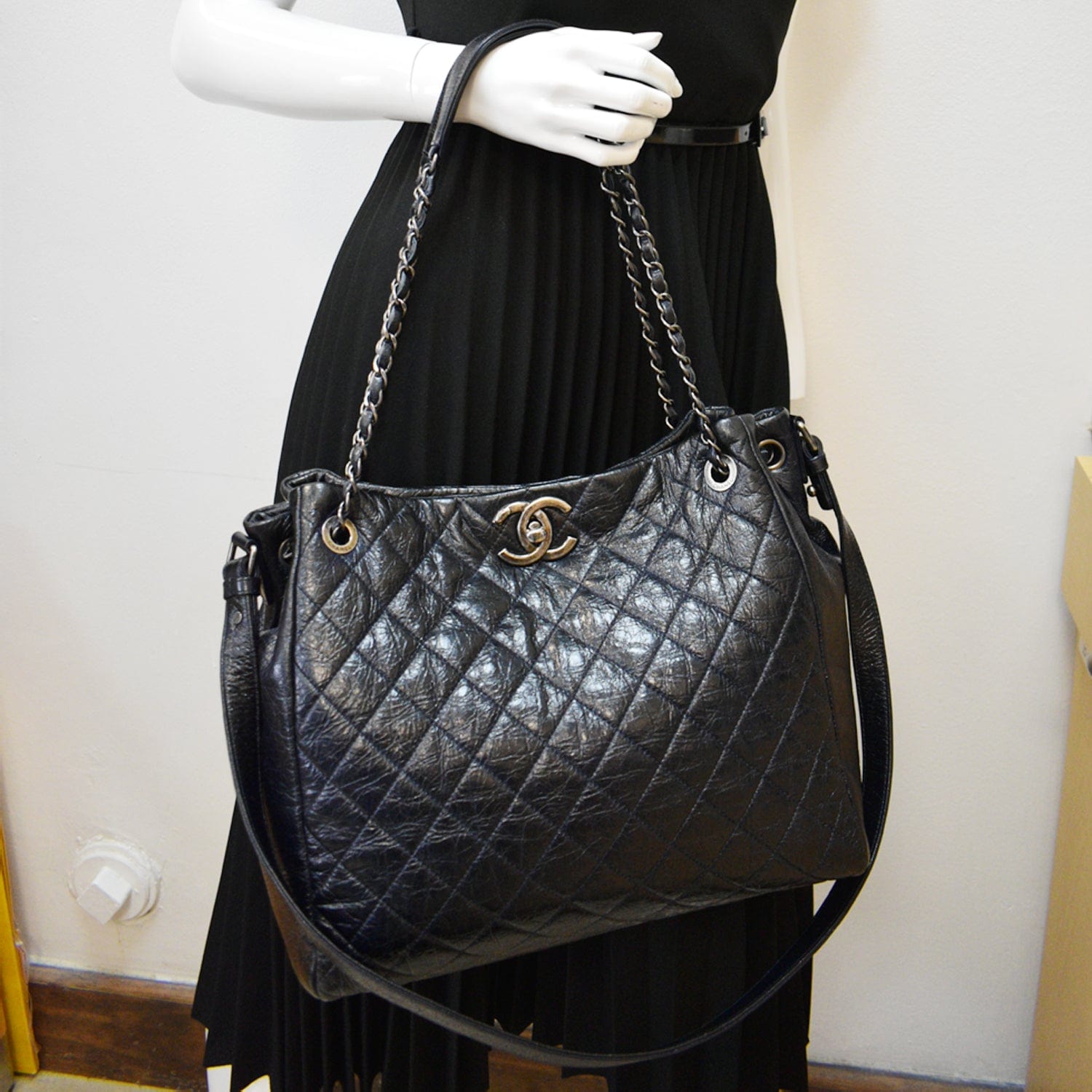 CHANEL Glazed Aged Calfskin Distressed Tote Shoulder Bag Blue