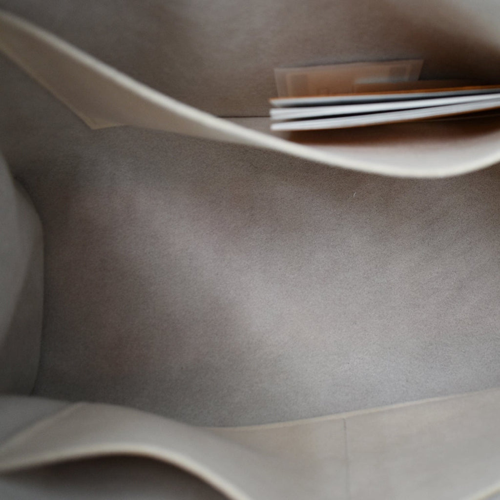 LOUIS VUITTON Tuileries Monogram Canvas Shoulder Bag Sesame Peach Creme