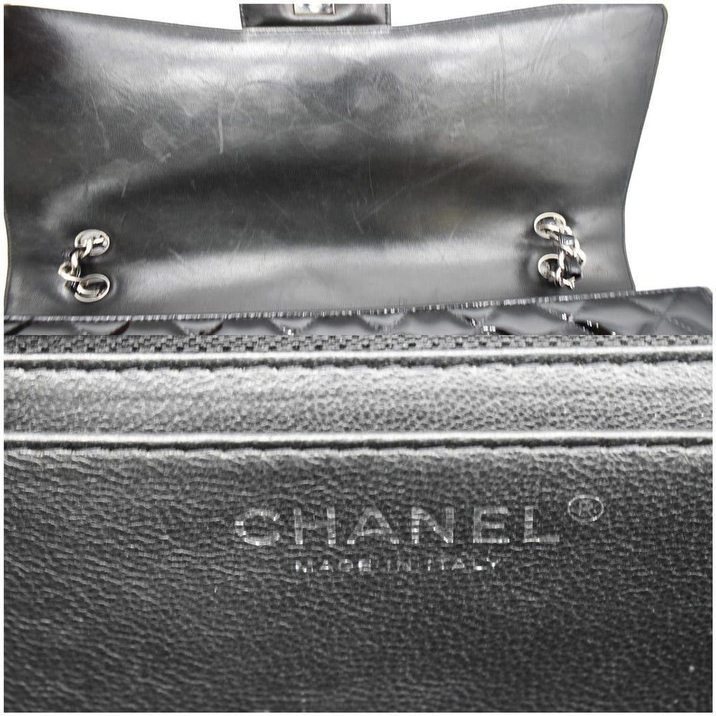 CHANEL Classic Maxi Single Flap Quilted Patent Leather Shoulder Bag Black