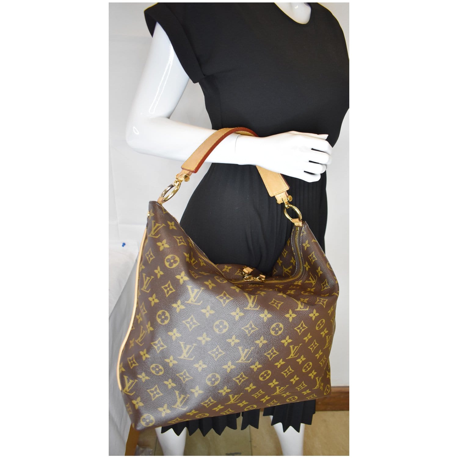LOUIS VUITTON Sully MM Monogram Canvas Shoulder Bag Brown