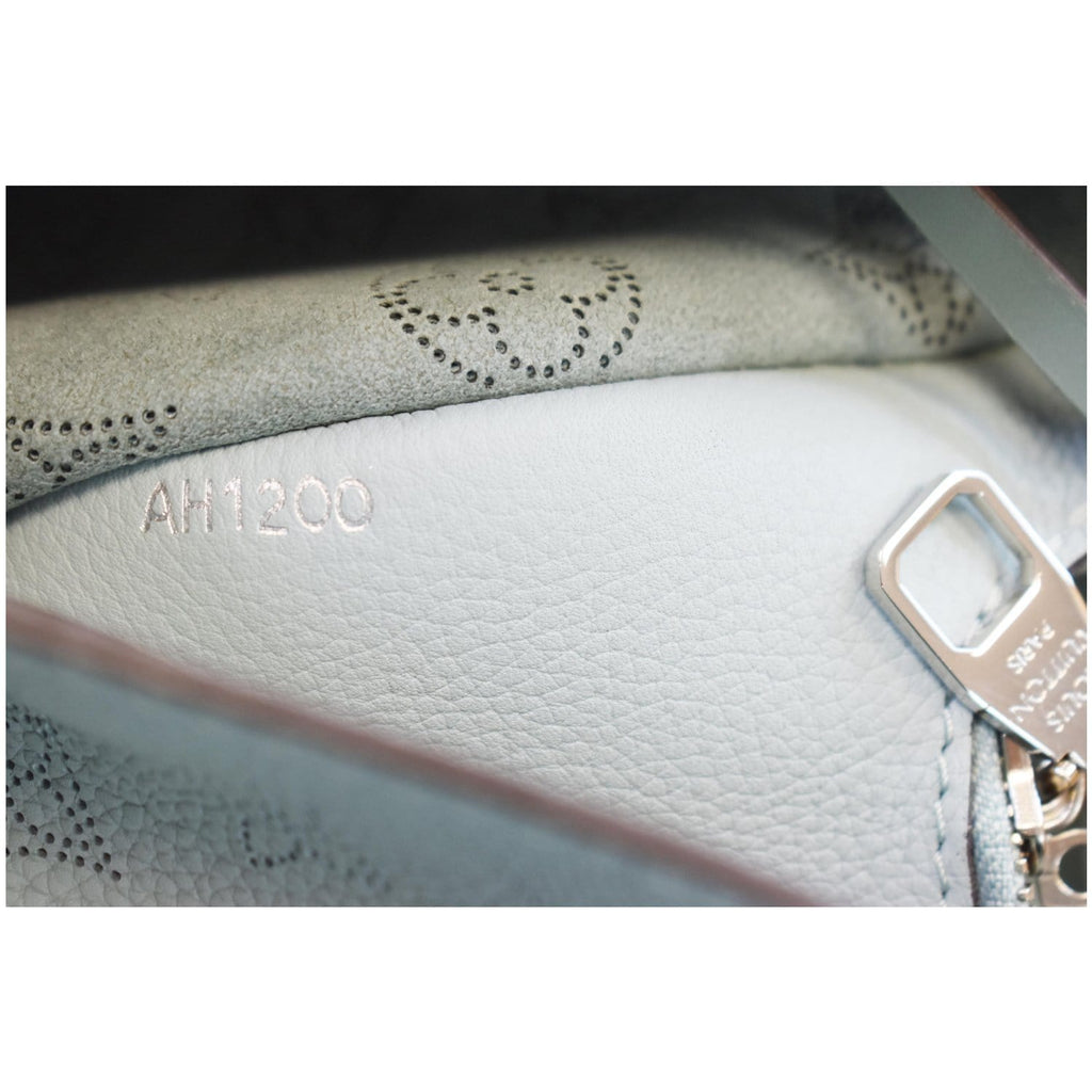 LOUIS VUITTON Muria Mahina Perforated Calf Leather Shoulder Bag Vert
