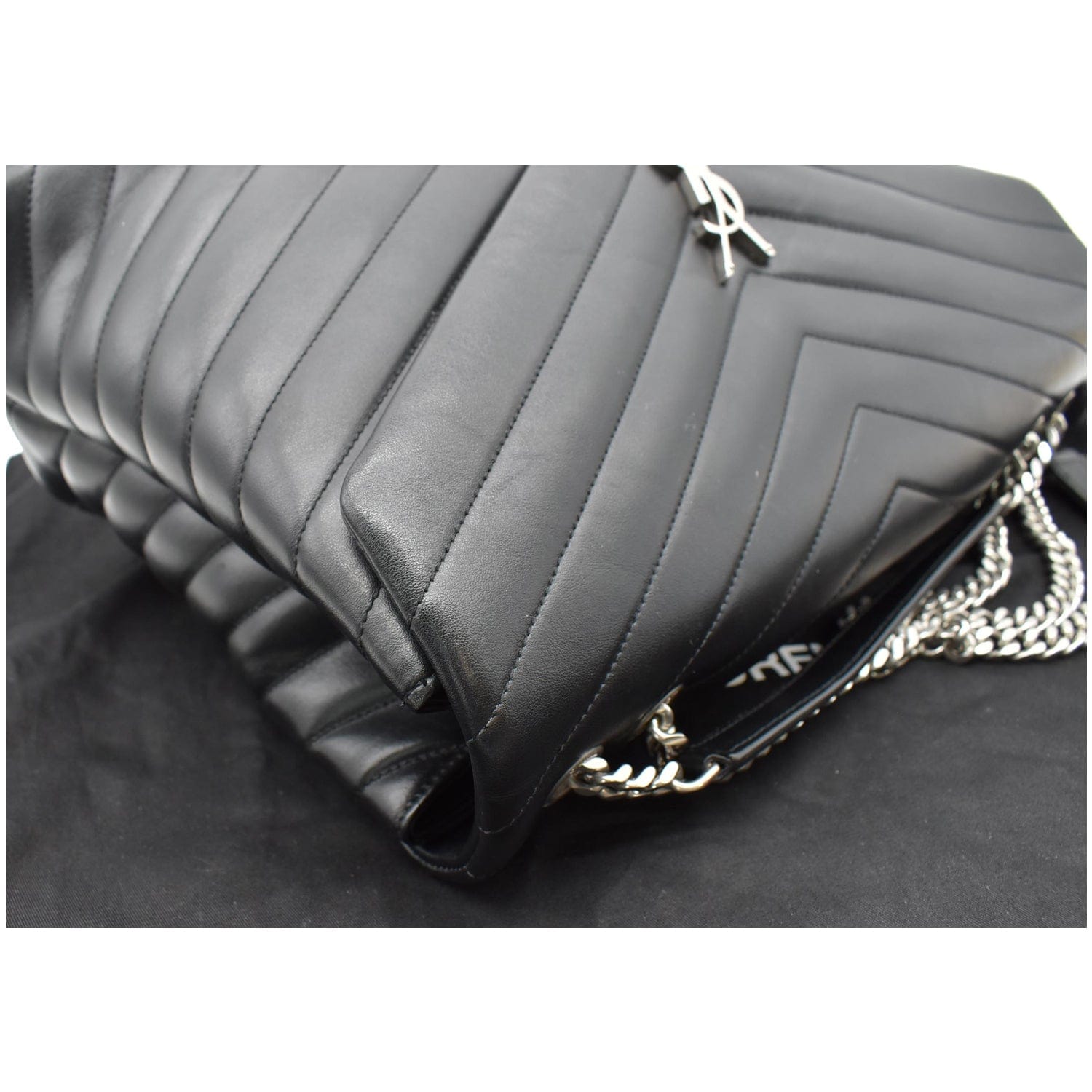 YVES SAINT LAURENT Large Loulou Matelasse Leather Chain Shoulder Bag Black